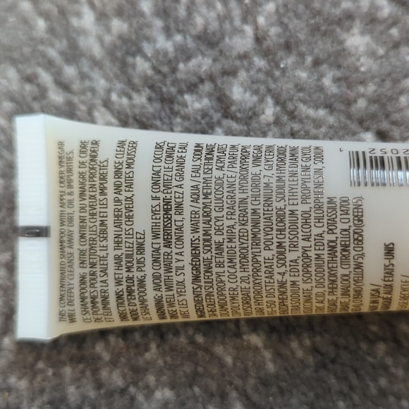 OUAI  very Mini 30 ml  Detox Shampoo travel size brand new - Picture 5 of 9